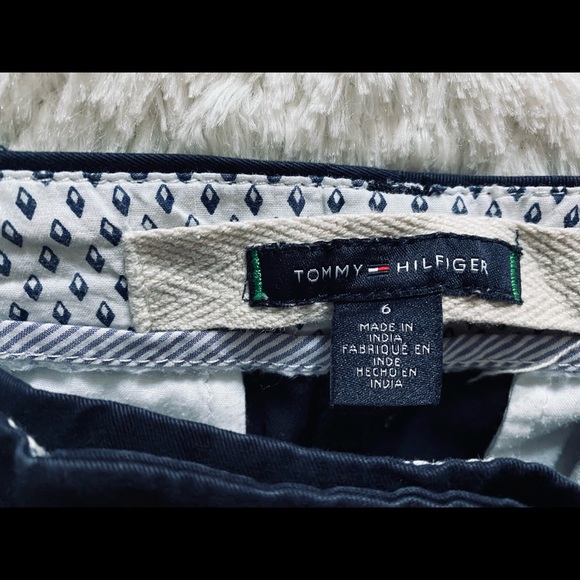 Tommy Hilfiger Shorts - Picture 3 of 3